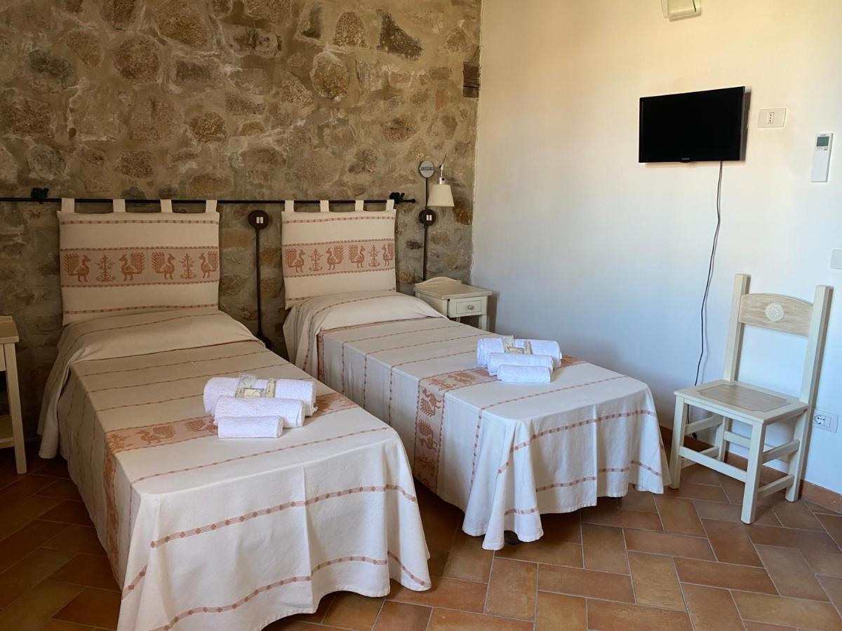 Bed And Bike Antico Mulino Hotel Aglientu Eksteriør billede
