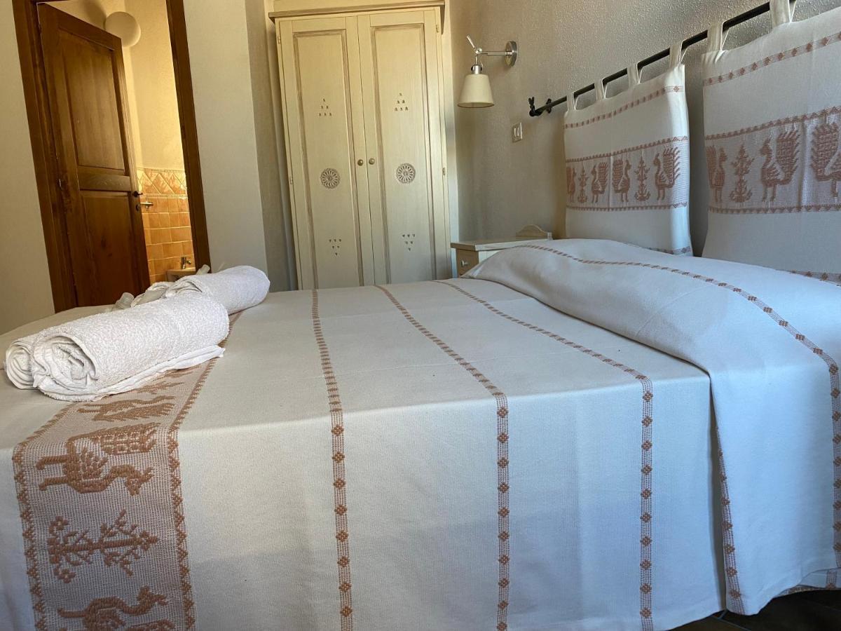 Bed And Bike Antico Mulino Hotel Aglientu Eksteriør billede