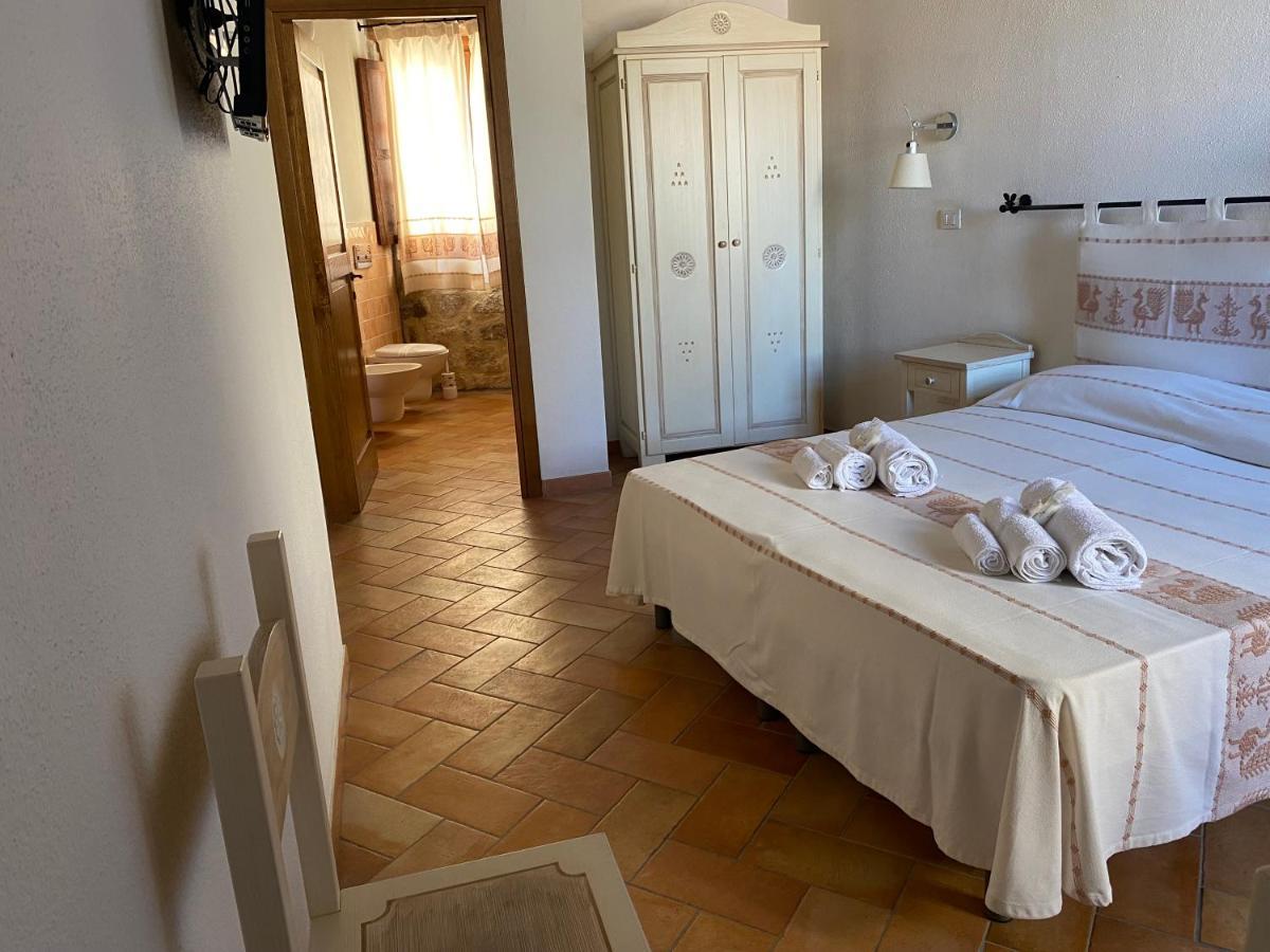 Bed And Bike Antico Mulino Hotel Aglientu Eksteriør billede